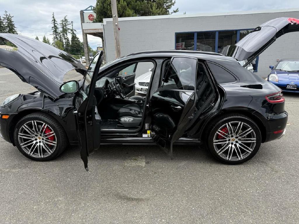 2015 Porsche Macan Image 19