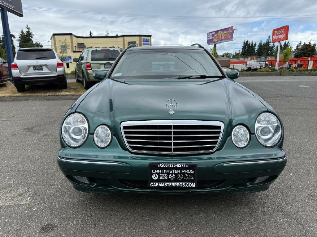 2001 Mercedes-Benz E-Class Image 2