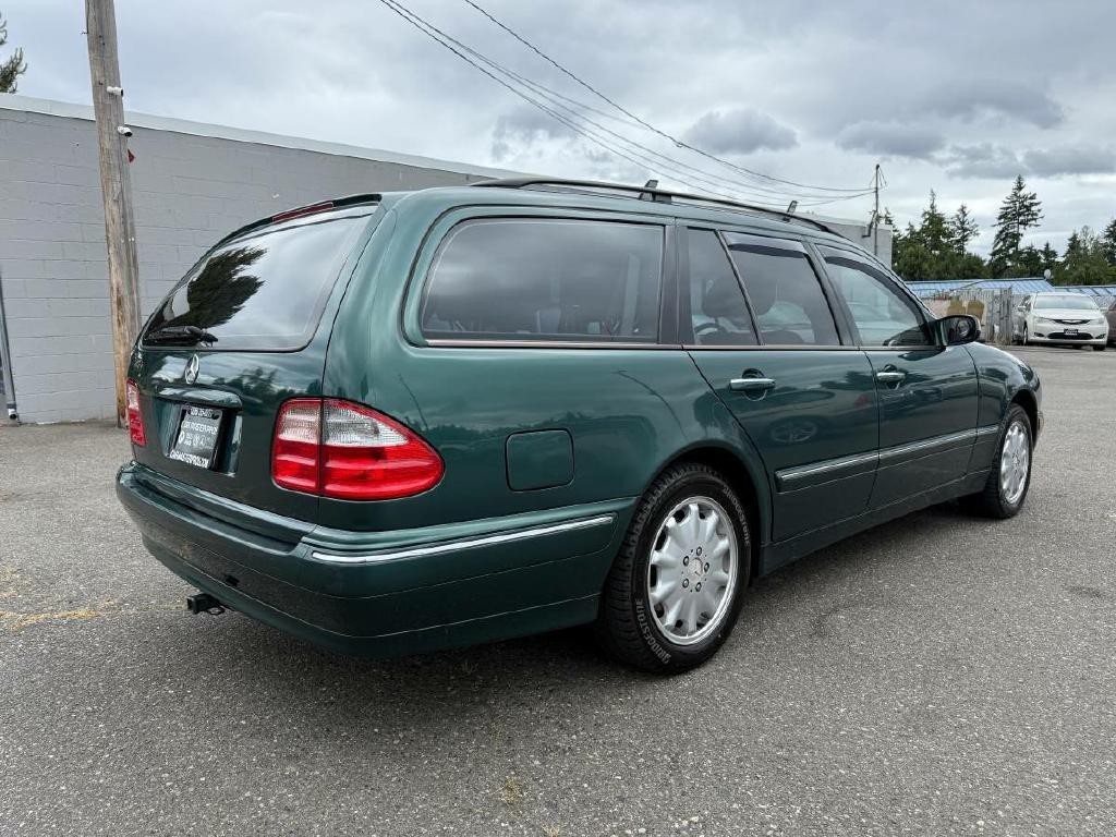 2001 Mercedes-Benz E-Class Image 6