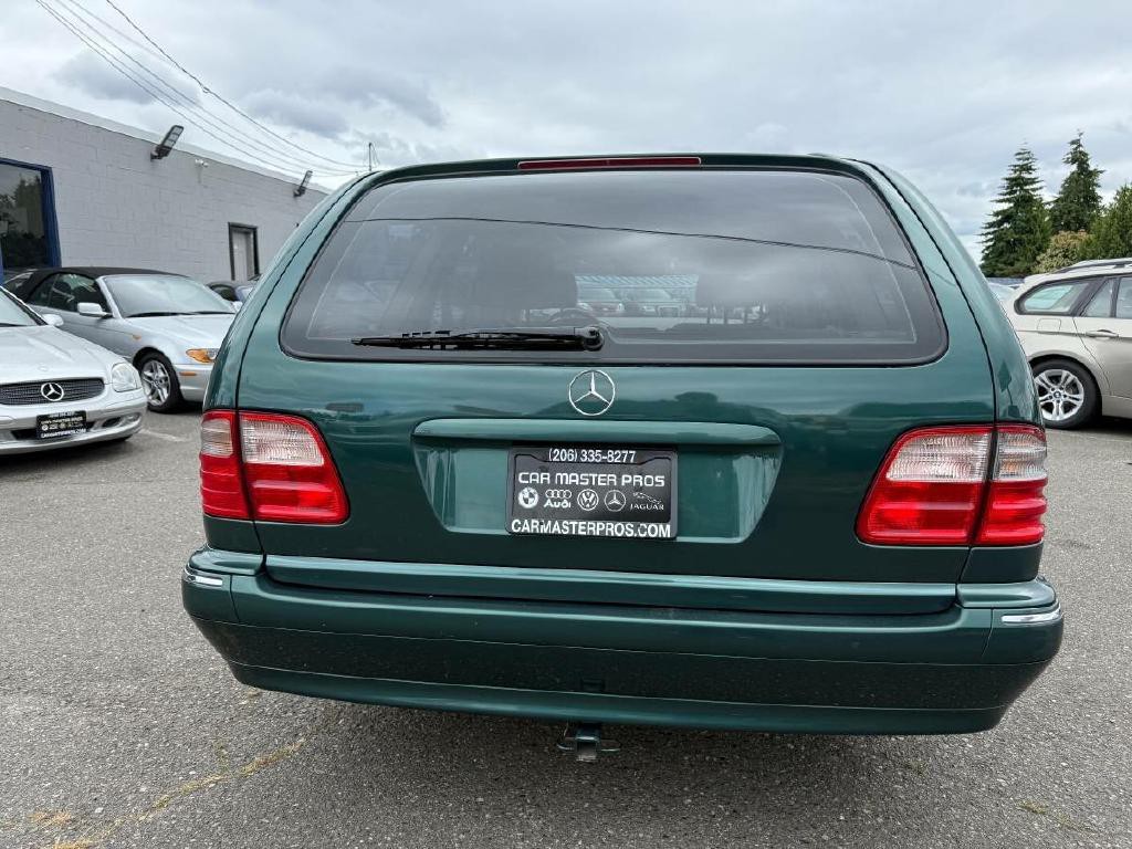 2001 Mercedes-Benz E-Class Image 7