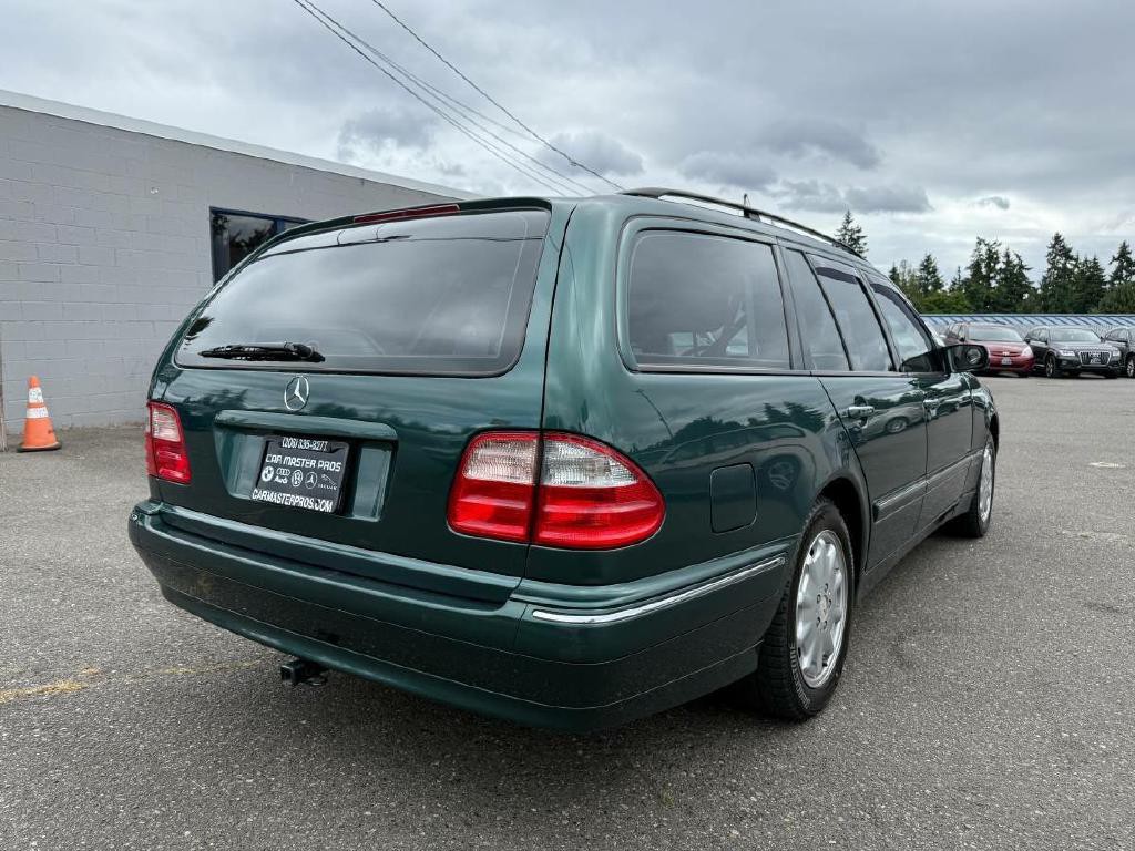 2001 Mercedes-Benz E-Class Image 9