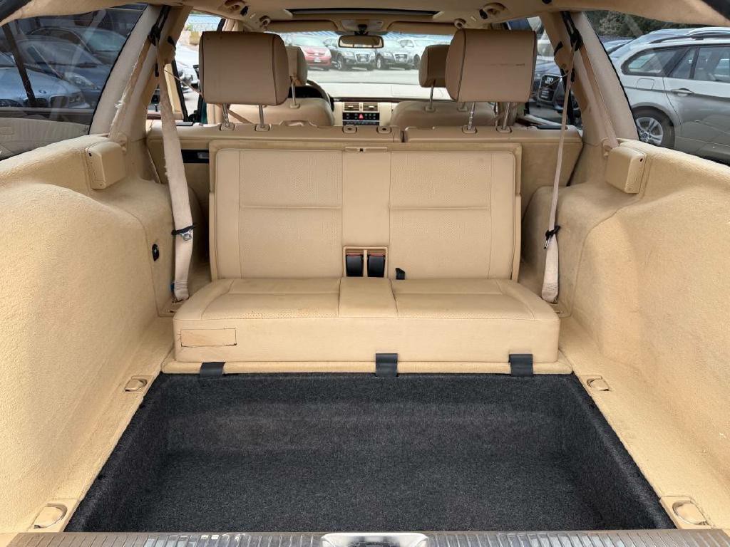 2001 Mercedes-Benz E-Class Image 12