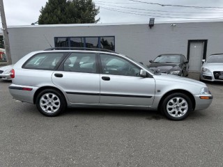 Image for 2002 Volvo V40 Base Turbo ID: 6814223