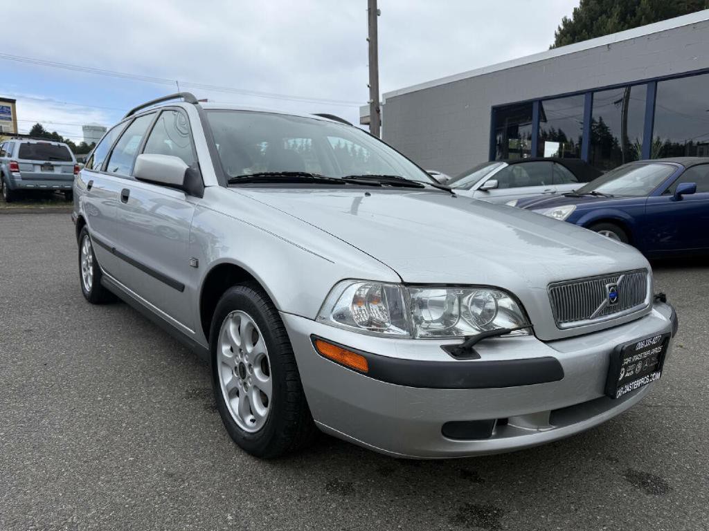 2002 Volvo V40 Image 7