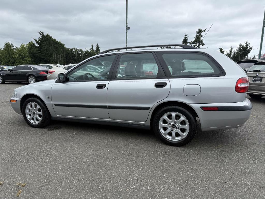 2002 Volvo V40 Image 8