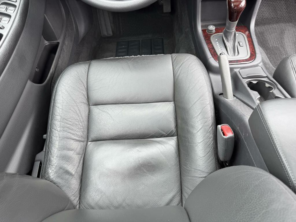 2002 Volvo V40 Image 28