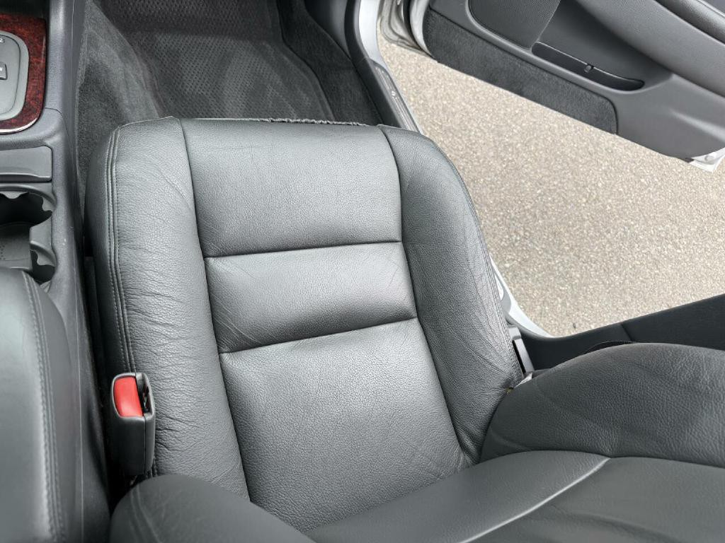 2002 Volvo V40 Image 29