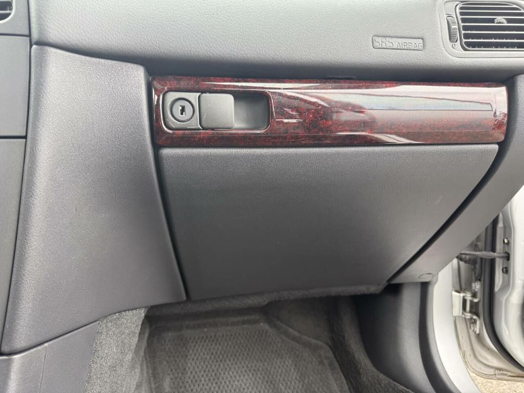 2002 Volvo V40 Image 30