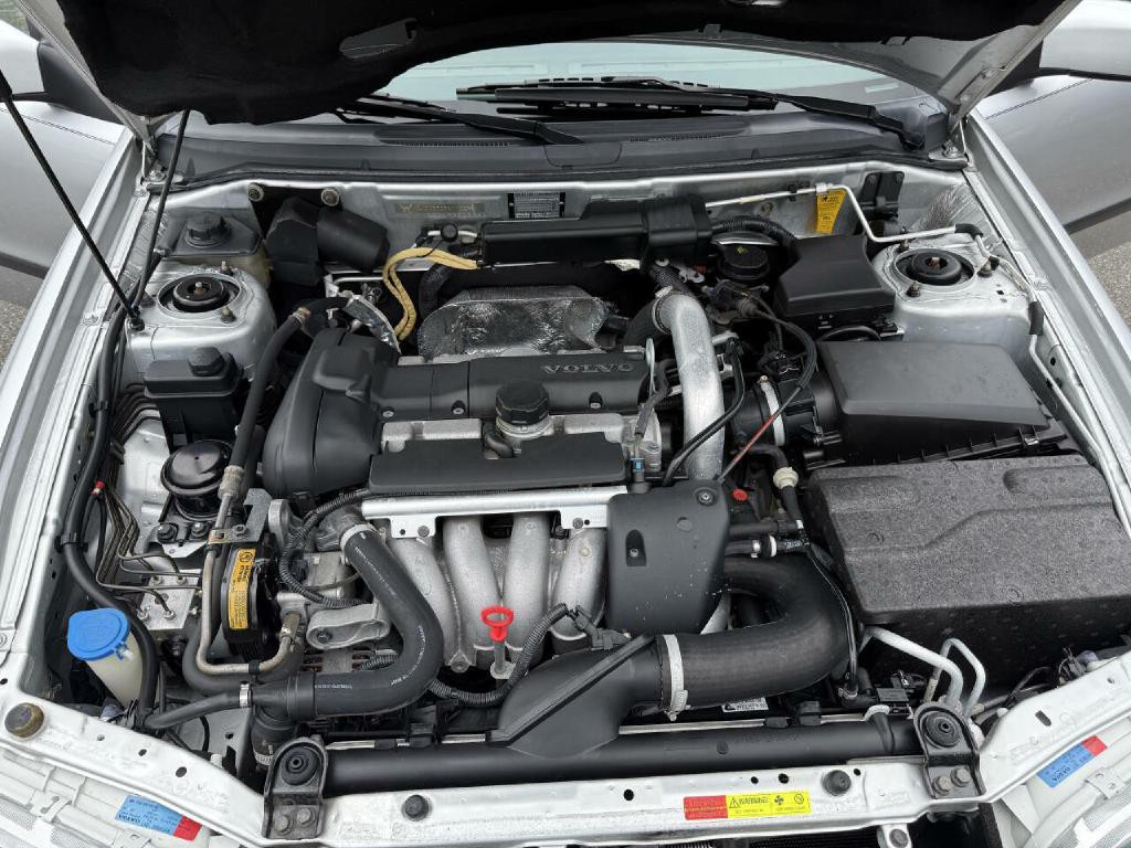 2002 Volvo V40 Image 37