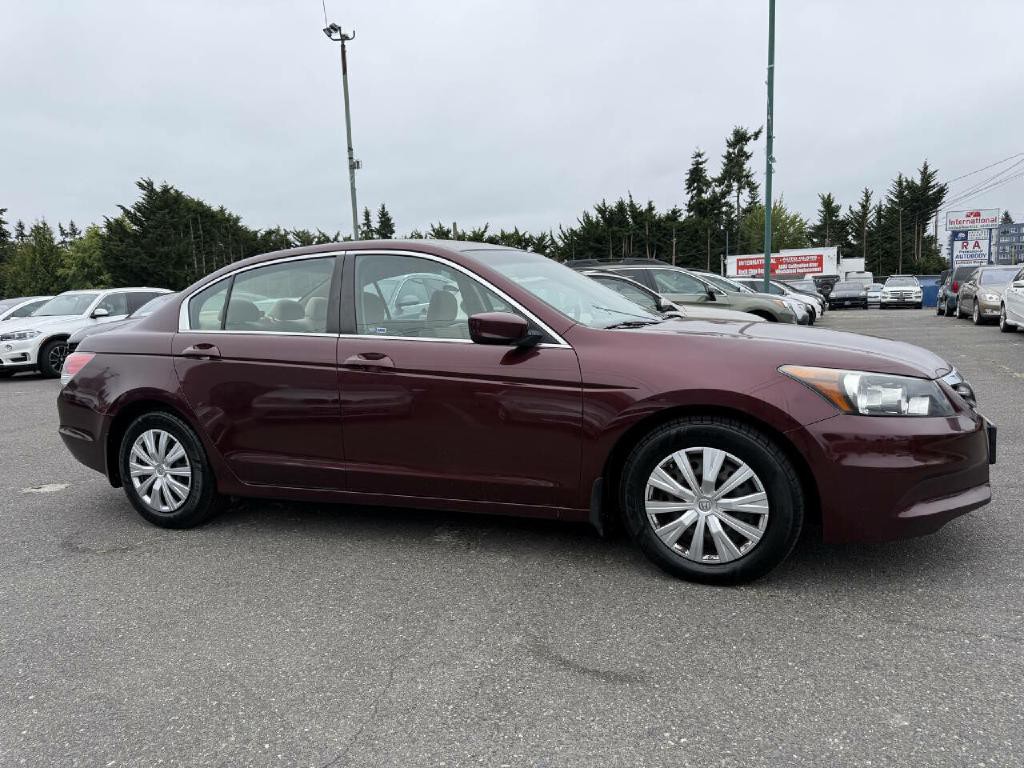 2011 Honda Accord Image 3