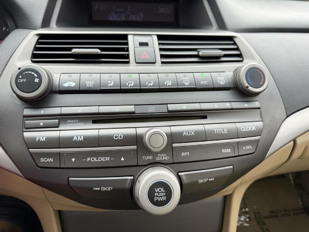 2011 Honda Accord Image 26