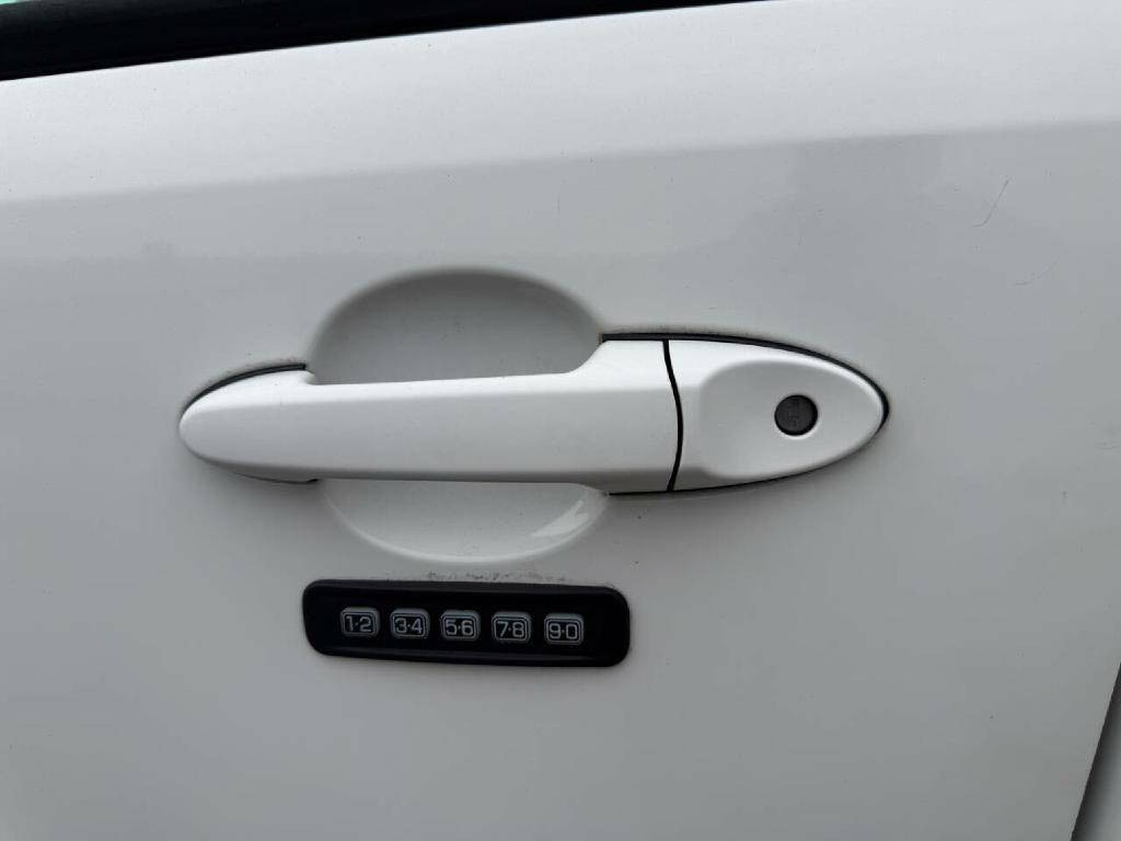 2010 Ford Escape Image 14