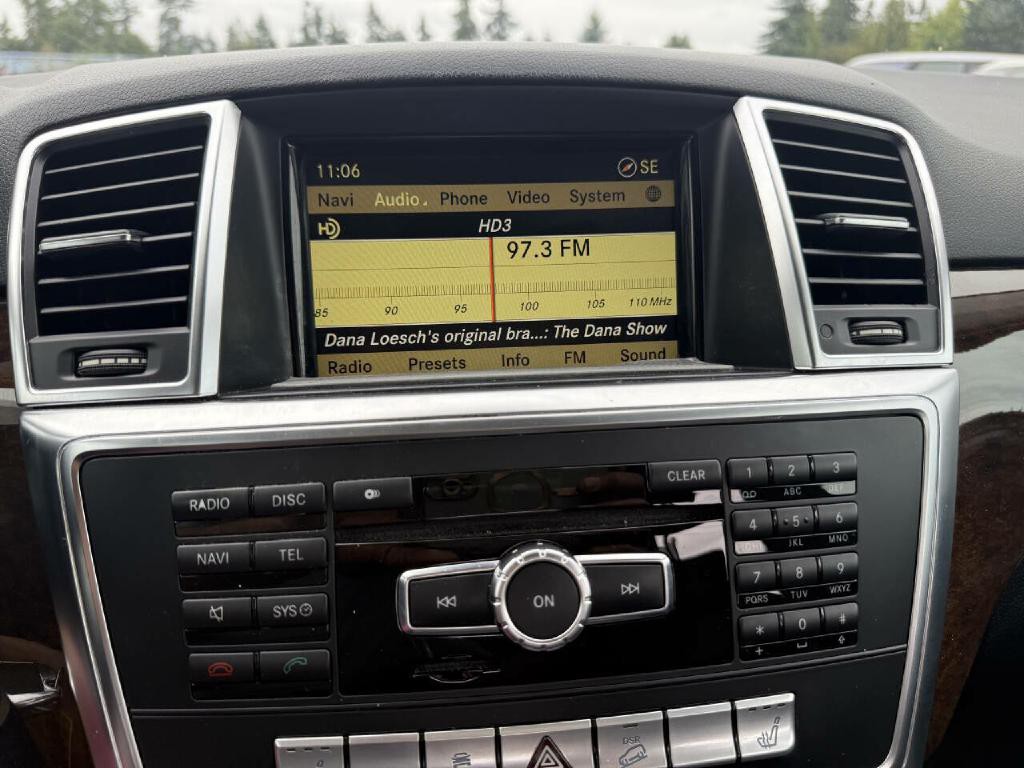 2012 Mercedes-Benz M-Class Image 19