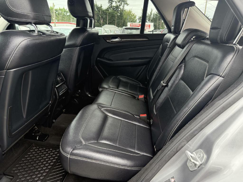 2012 Mercedes-Benz M-Class Image 20