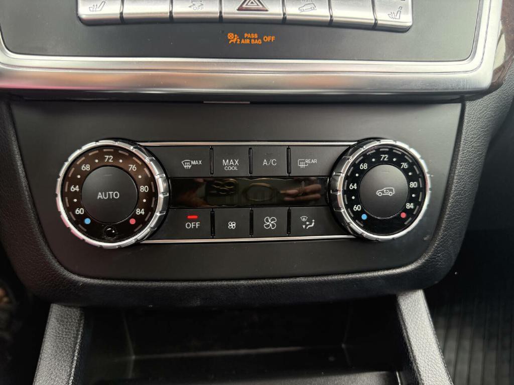 2012 Mercedes-Benz M-Class Image 24