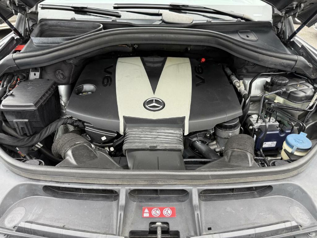 2012 Mercedes-Benz M-Class Image 26