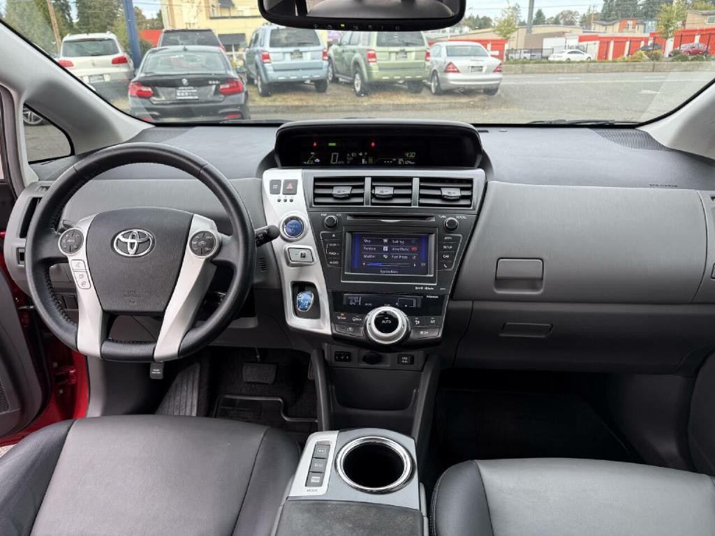 2013 Toyota Prius Image 20