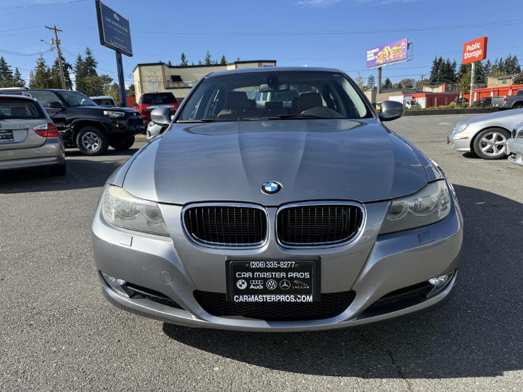 2011 BMW 3 Series Image 5