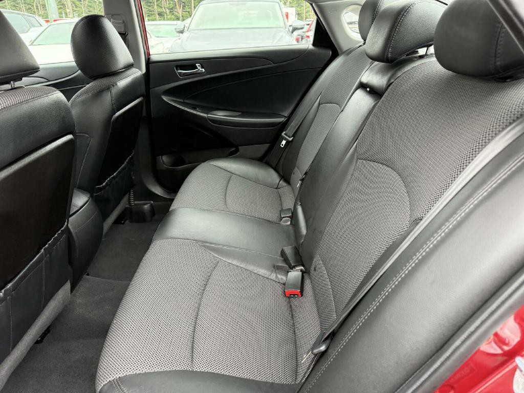 2013 Hyundai Sonata Image 9