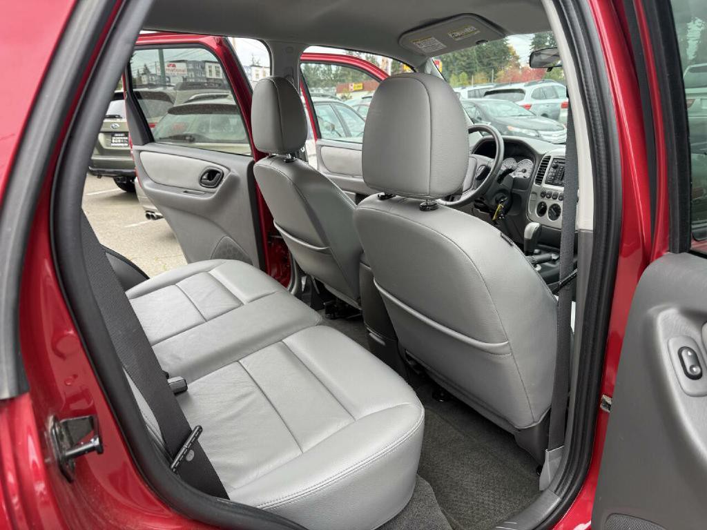 2006 Ford Escape Image 12