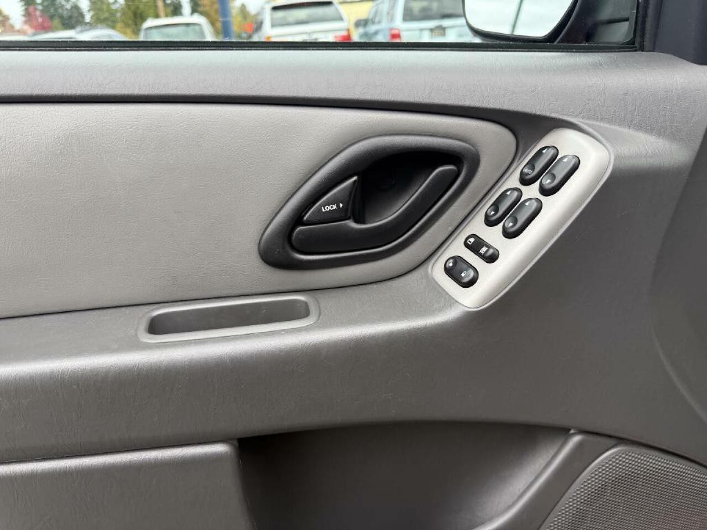 2006 Ford Escape Image 18