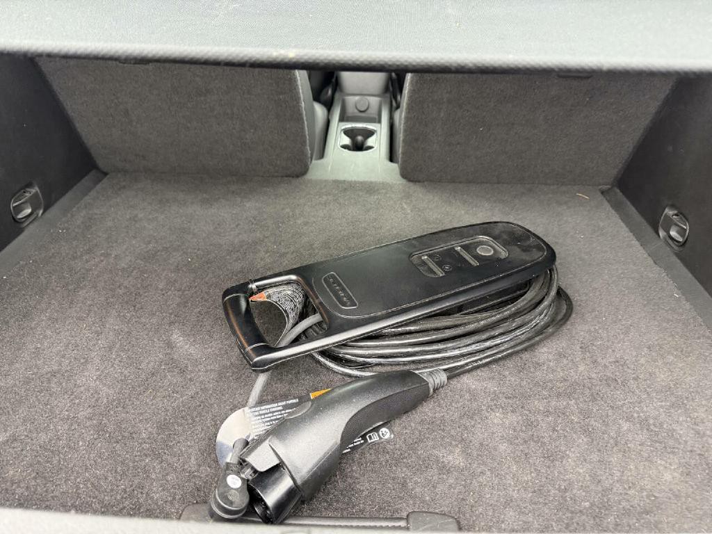 2012 Chevrolet Volt Image 14