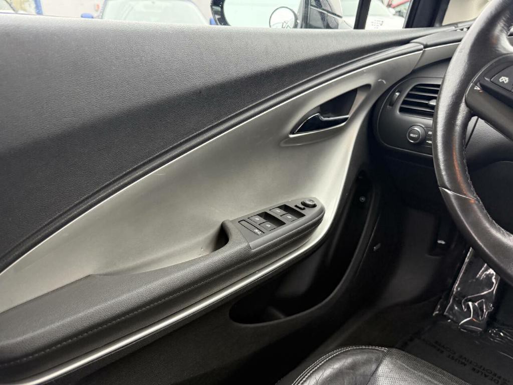 2012 Chevrolet Volt Image 24