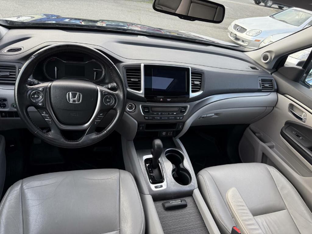 2016 Honda Pilot Image 17