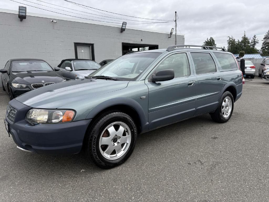 2003 Volvo XC70 Image 2