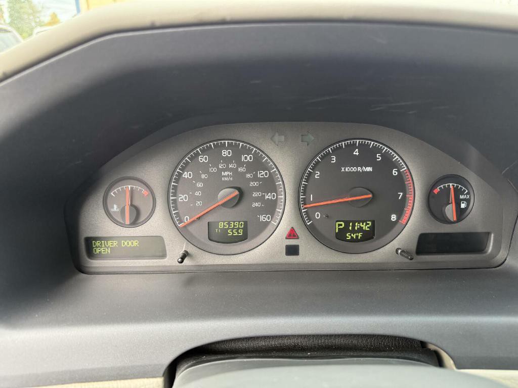 2003 Volvo XC70 Image 16