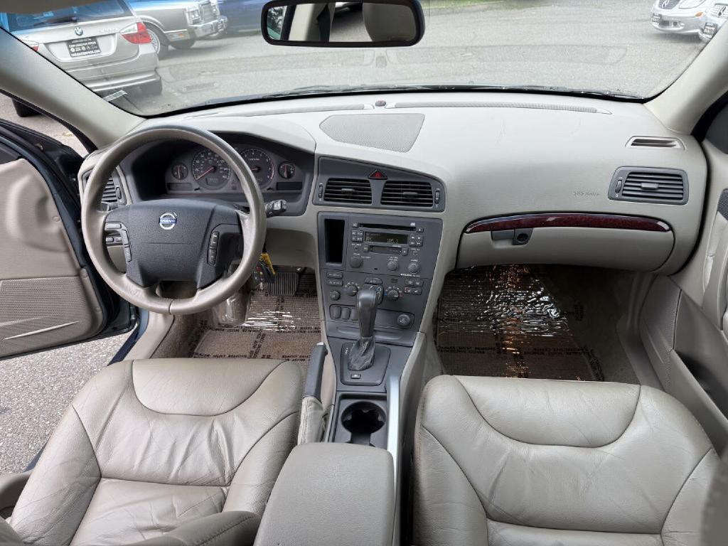 2003 Volvo XC70 Image 22