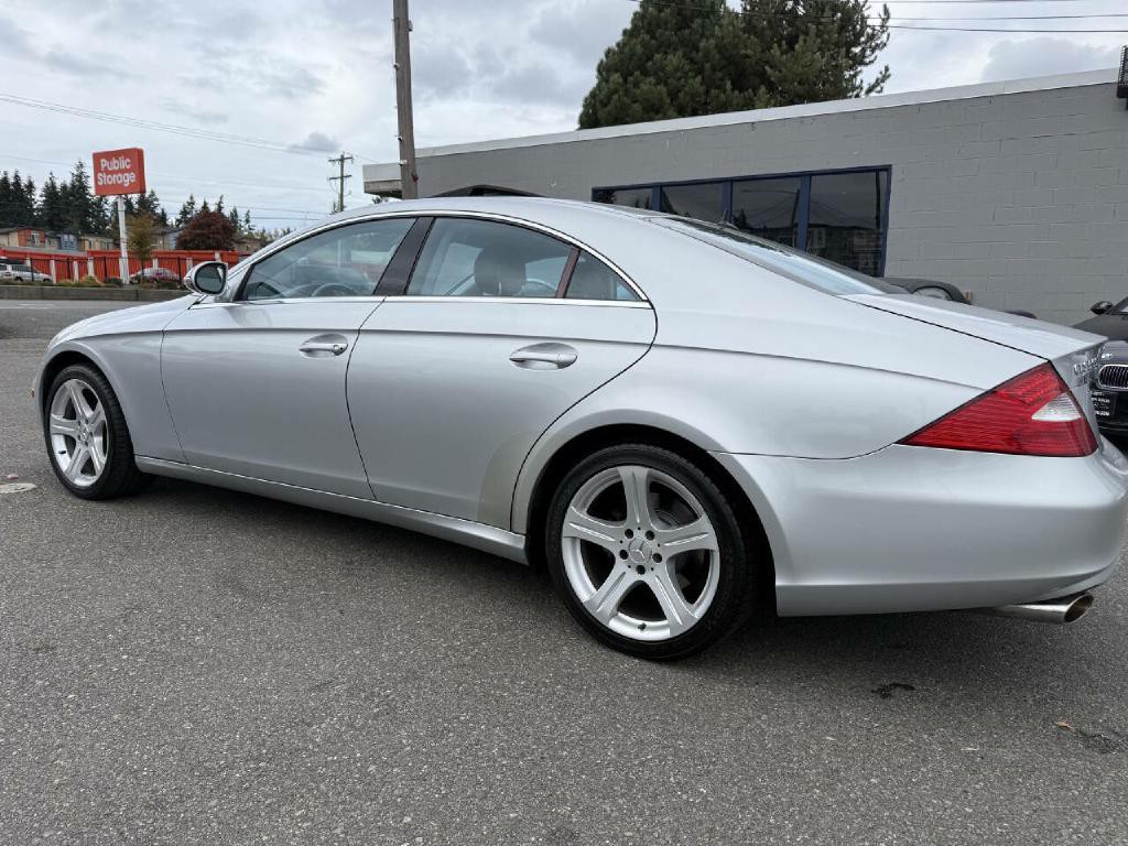 2006 Mercedes-Benz CLS-Class Image 4