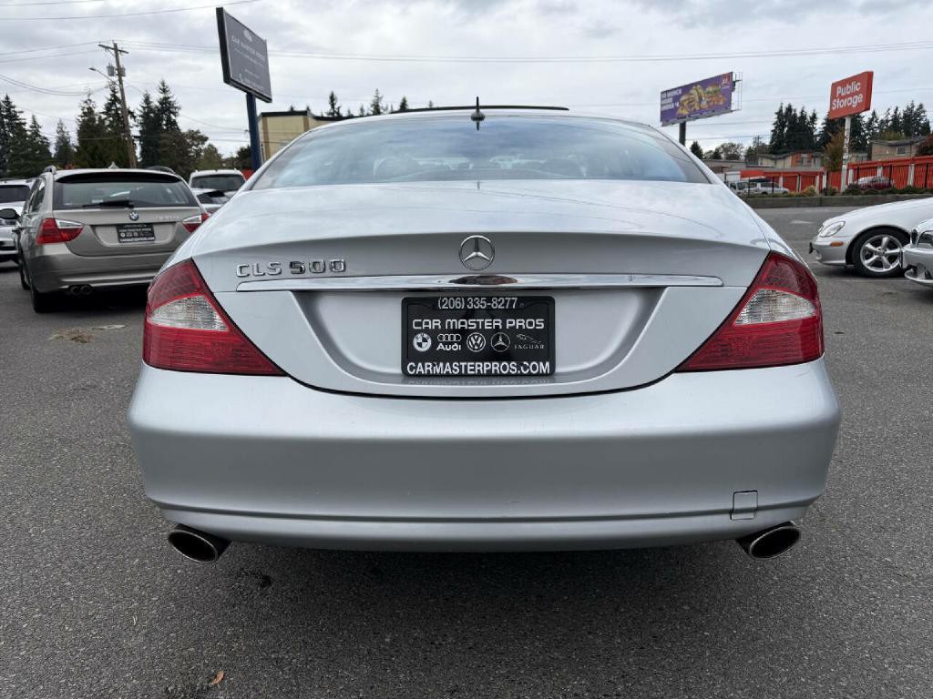 2006 Mercedes-Benz CLS-Class Image 8