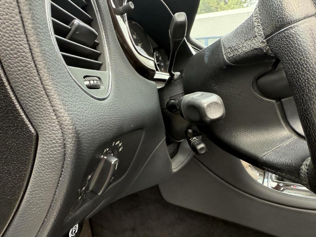 2006 Mercedes-Benz CLS-Class Image 27