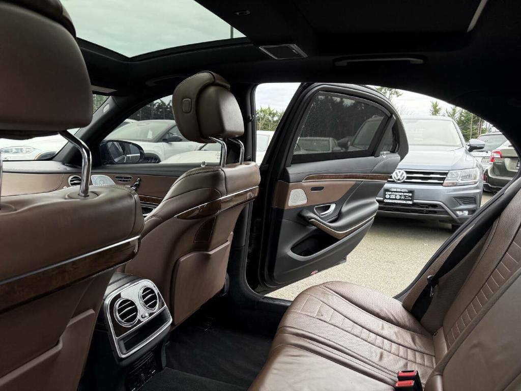 2014 Mercedes-Benz S-Class Image 25