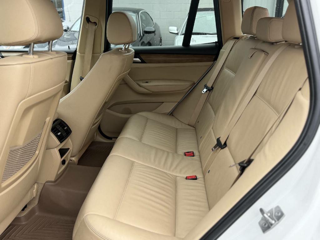 2011 BMW X3 Image 23