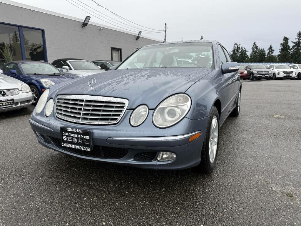 2003 Mercedes-Benz E-Class Image 2