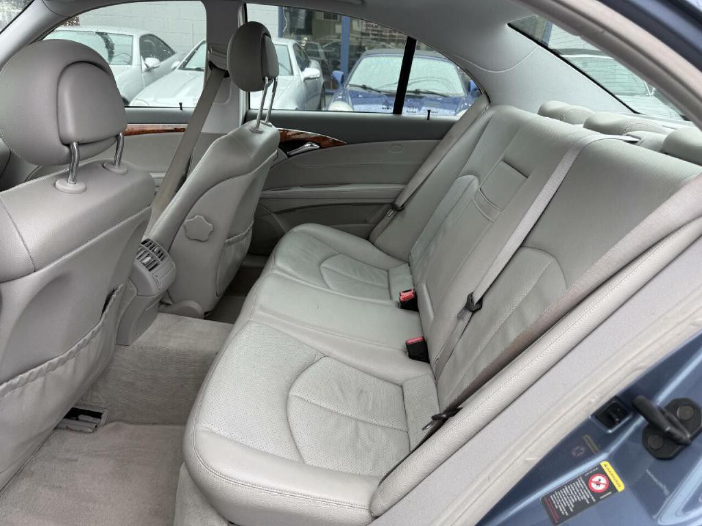 2003 Mercedes-Benz E-Class Image 15