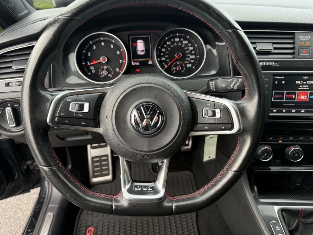 2016 Volkswagen GTI Image 14