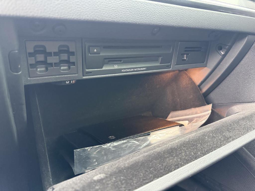 2016 Volkswagen GTI Image 18