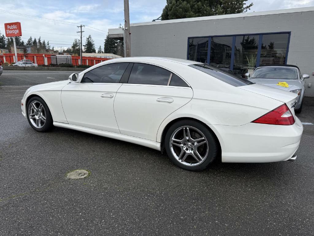 2006 Mercedes-Benz CLS-Class Image 3