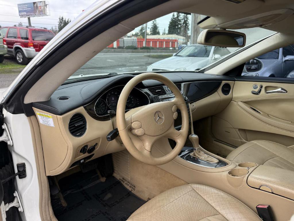 2006 Mercedes-Benz CLS-Class Image 13