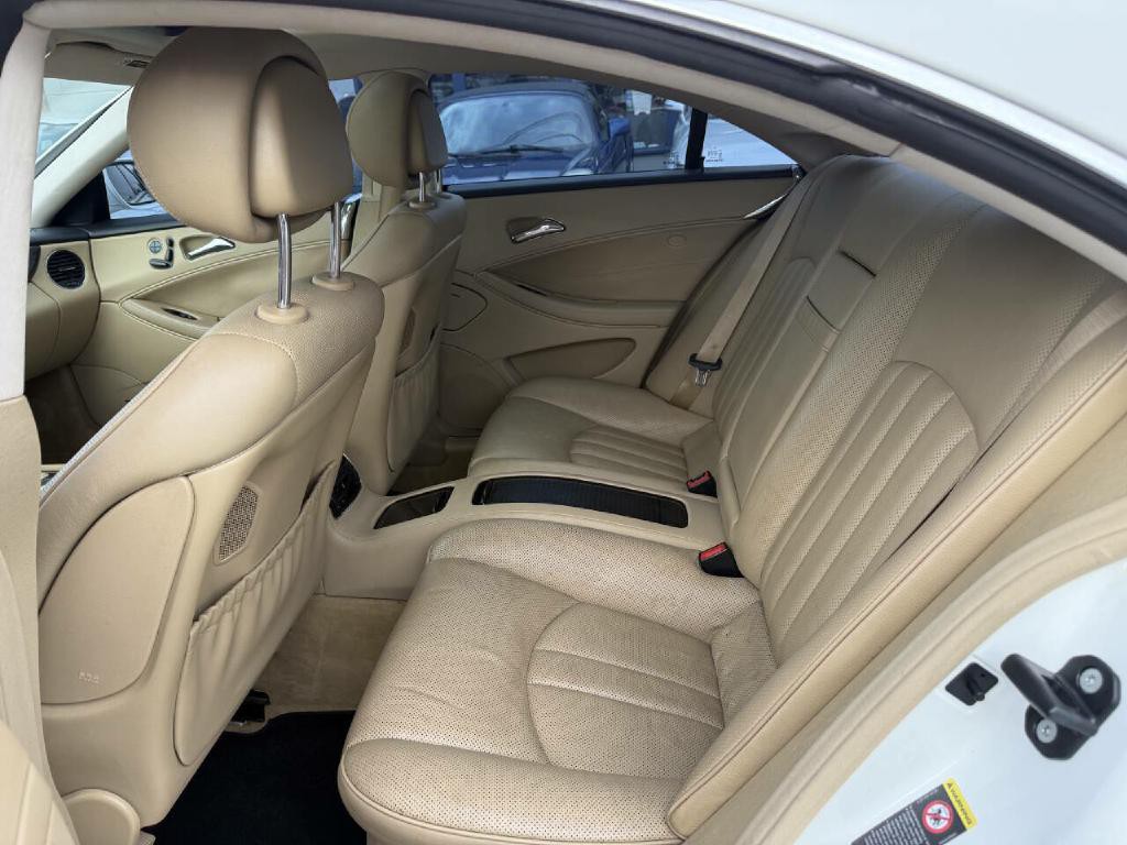 2006 Mercedes-Benz CLS-Class Image 15