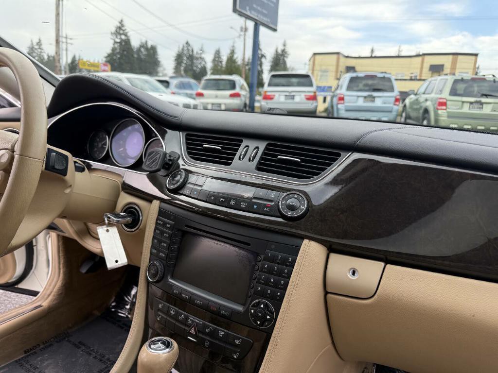 2006 Mercedes-Benz CLS-Class Image 17