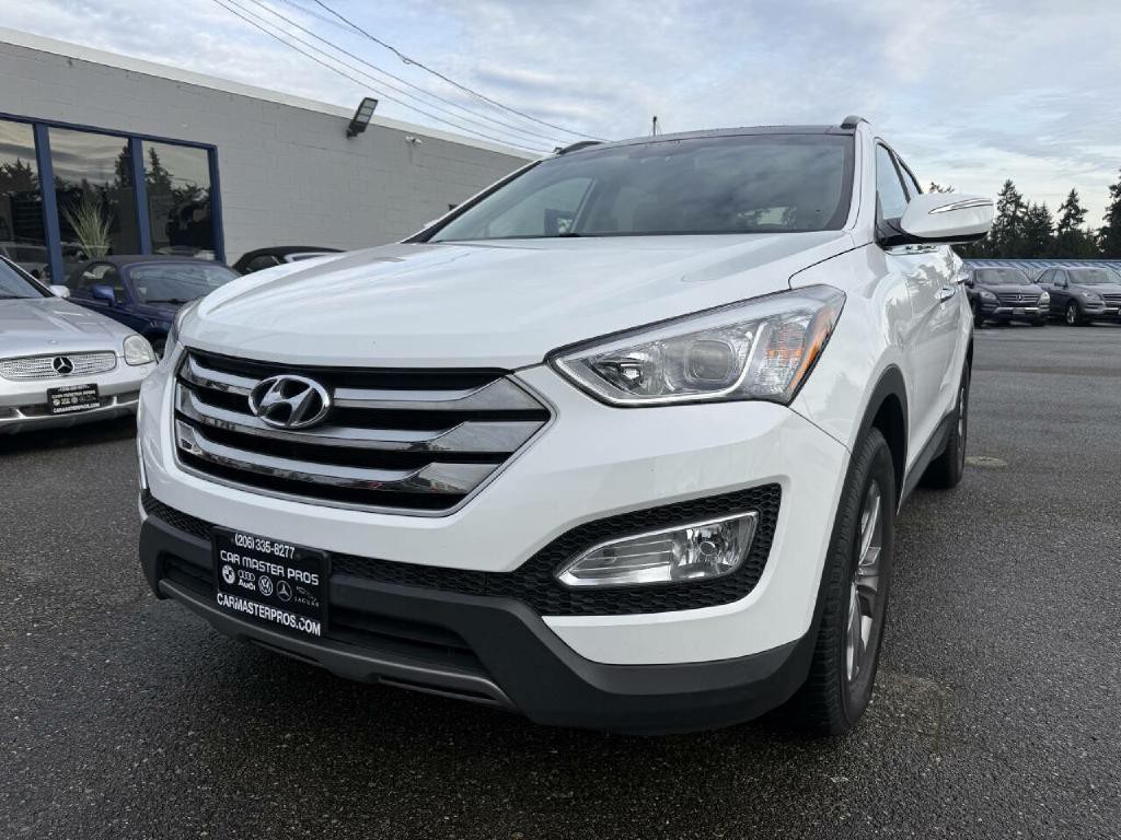 2015 Hyundai Santa Fe Sport Image 2