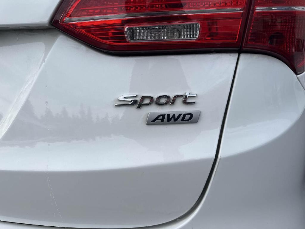 2015 Hyundai Santa Fe Sport Image 11