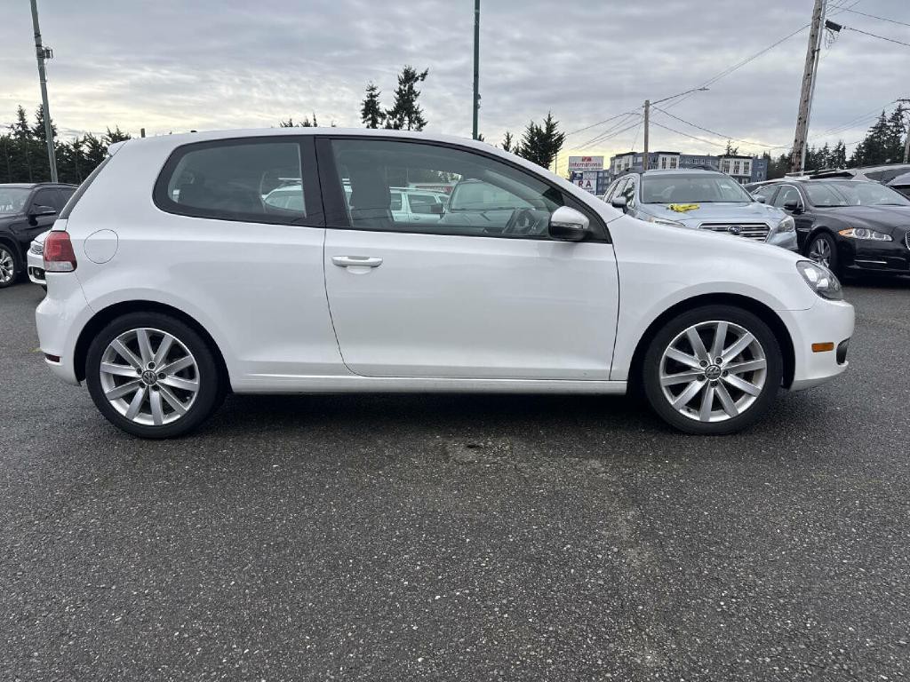 2011 Volkswagen Golf Image 5