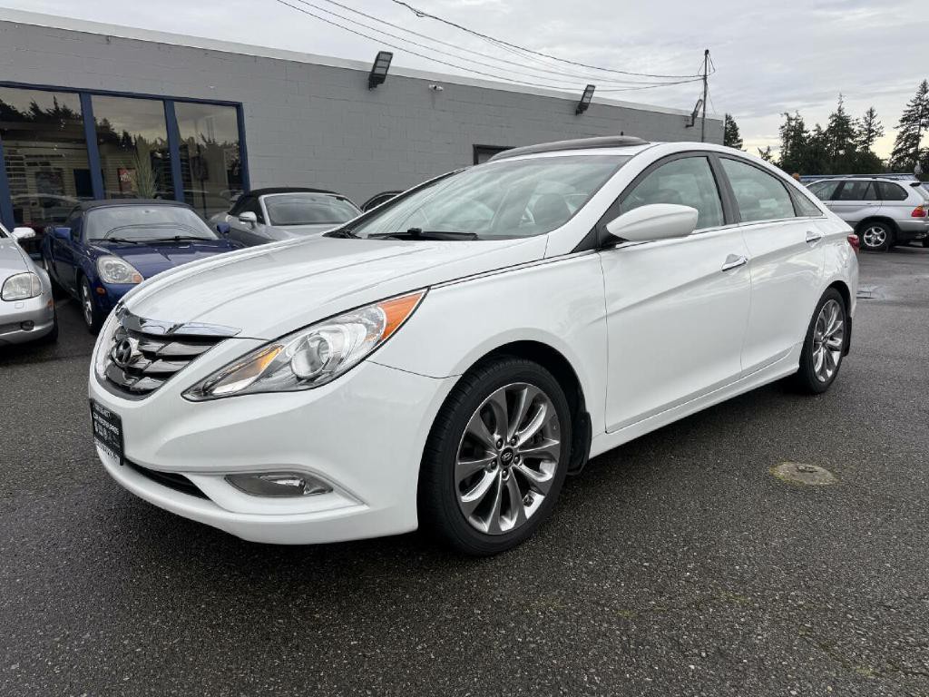 2013 Hyundai Sonata Image 3