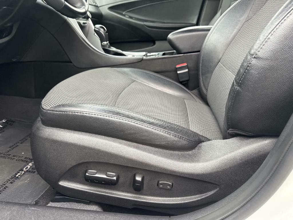 2013 Hyundai Sonata Image 15