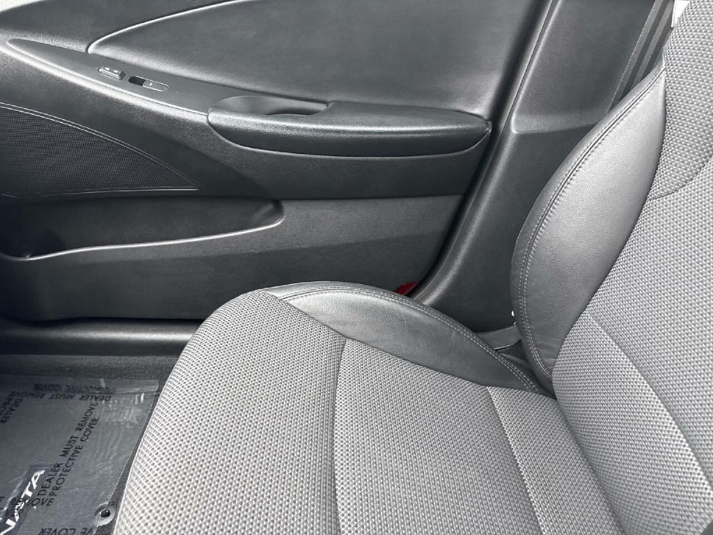 2013 Hyundai Sonata Image 16